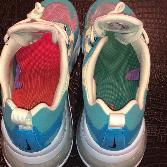 Nike Air Max 270 React - Picture 6 of 8